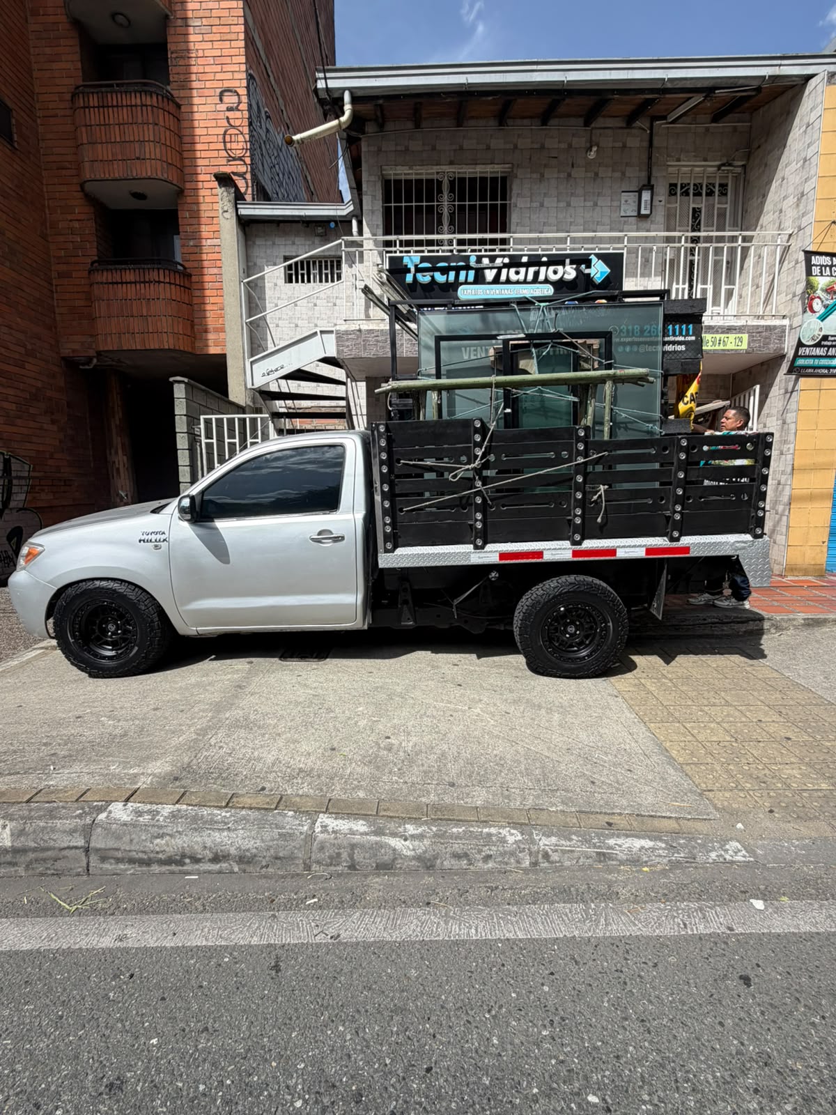 Instalación de ventanería anti ruido