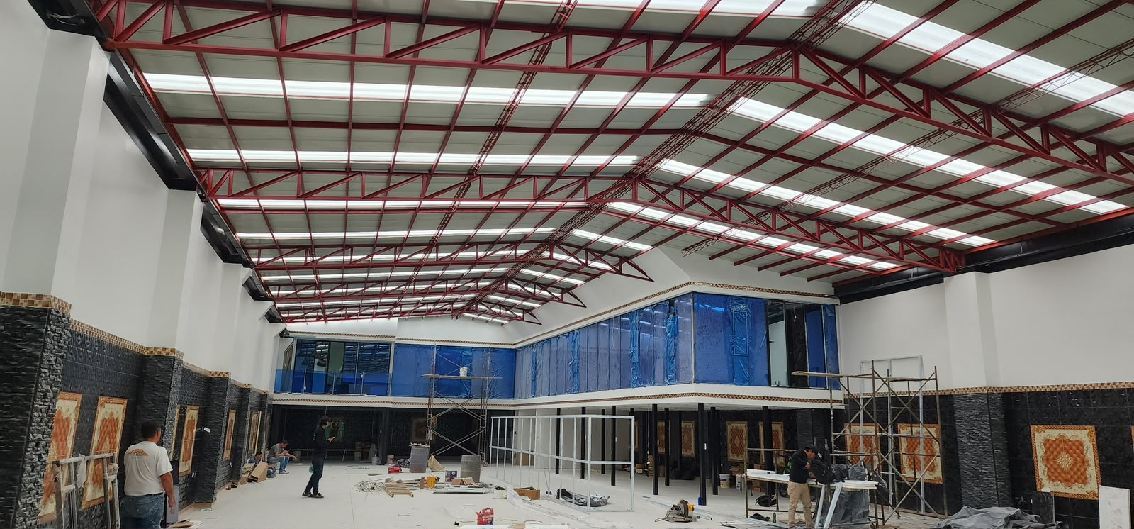 Oficinas y Cerramientos para Bodega Industrial